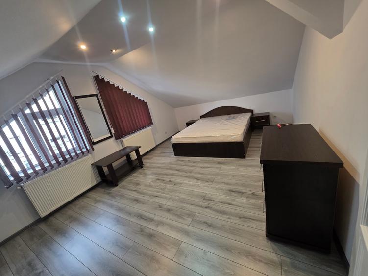 Inchiriez apartament cu scara interioara si garaj - 7