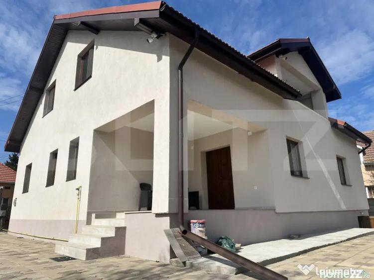 Casa premium P+M, 300 mp utili, teren 3200 mp, complet reno - 1