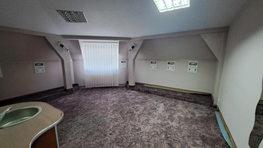 BUSINESS LA CHEIE IN VILA RENOVATA - CLINICA STOMATOLOGICA - 55