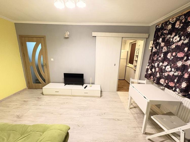 Apartament 2 camere de inchiriat Dacia, strada Labirint - 16