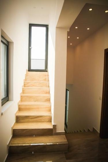 Pantelimon, Vila P+1+M, Multiple Terase, Singura in Curte, Teren Liber Adiacent - 14