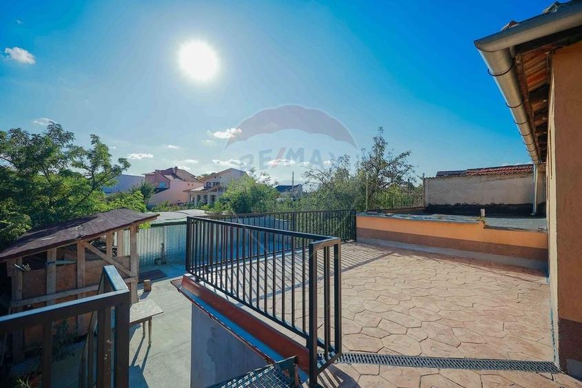 Casa cu 4 camere de vanzare in  zona Dealuri Oradea - 2