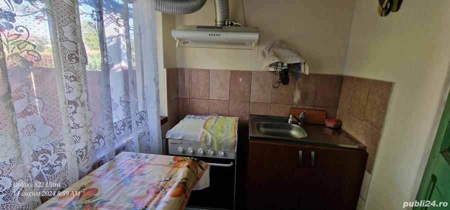 Vand Casa din caramida +teren in Rachiteni la jumatate de ora Roman - 1