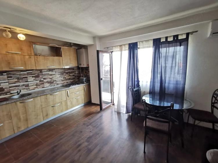 Apartament cu 2 camere semidecomandat în Lunei