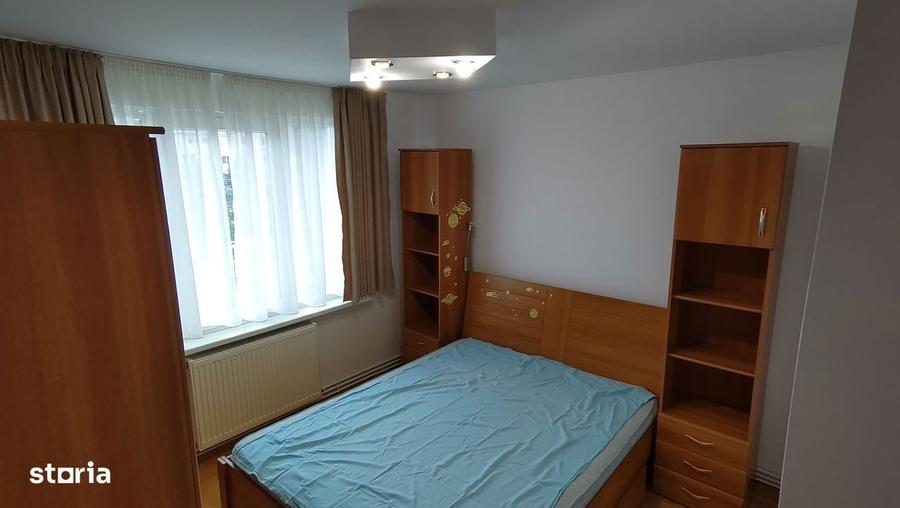 Proprietar, 2 camere dec, Tractoru, 51mp, et 3/4, renovat, loc parcare - 3