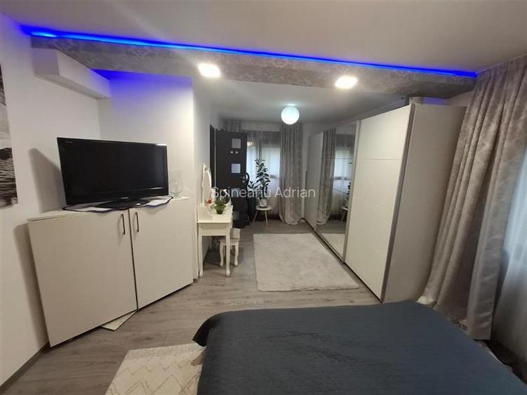 Ap 4 camere, zona ultracentrala - Medicina, etaj 2 amenajat, COMISION 0