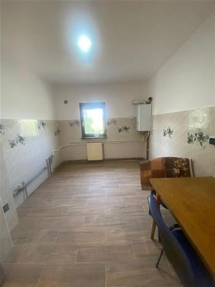 Apartament cu 3 camere de vanzare in exclusivitate  la parter 73 mp in Onesti - 10