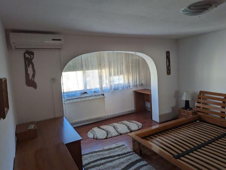 Proprietar vand apt 3 camere decomandat supraf 65 m2 - 3