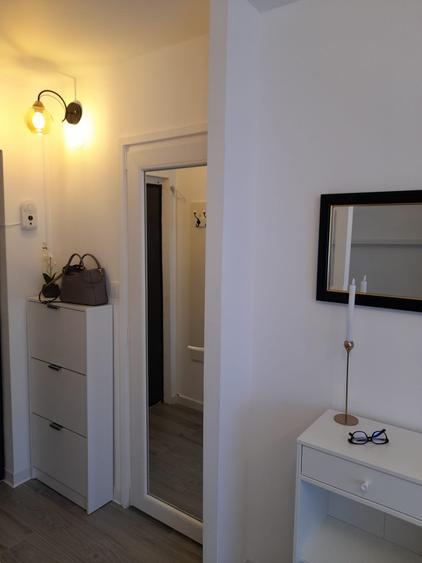 Garsoniera, moderna, intre metrou Gorjului si Pacii, str Apusului - 19