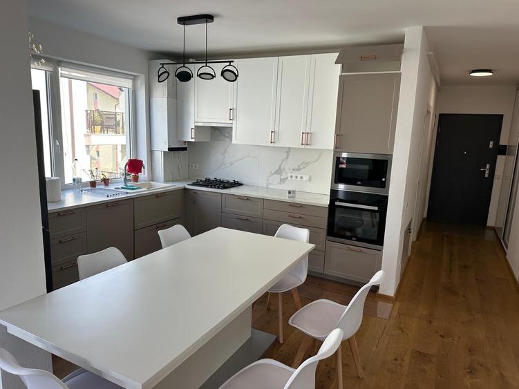 Apartament de închiriat Eugen Ionesco, 4 camere, balcon, garaj - 1