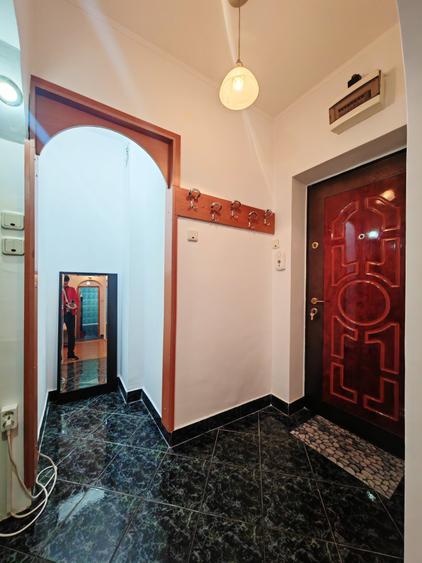 Parcul Gheorghe Patrascu | Metrou Piata Muncii, parter cu balcon, bloc anvelopat - 13