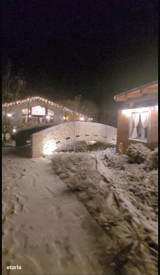 Vand restaurant ?i piscina publica - 2