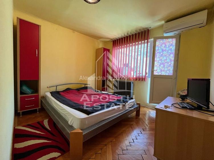 Apartament cu 3 camere decomandat, mobilat în Dacia Apartament cu 3 camere decomandat, mobilat în Dacia