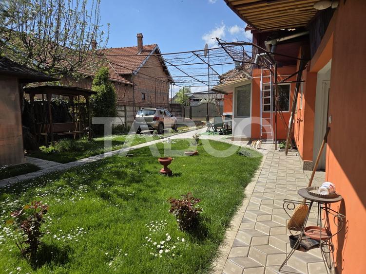 Casa individuala de vanzare 3 camere curte si gradina Beclean - 3