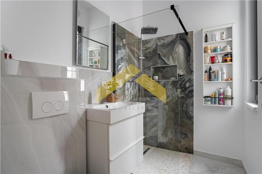 Casa la sol stil Neoclasic modren lux in Mandruloc - 11