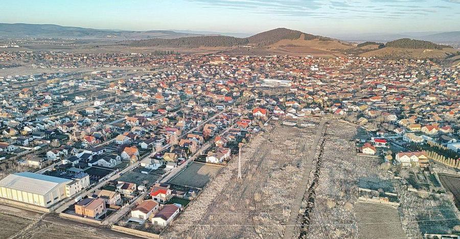 Teren intravilan cu Autorizatie de Construire - 17