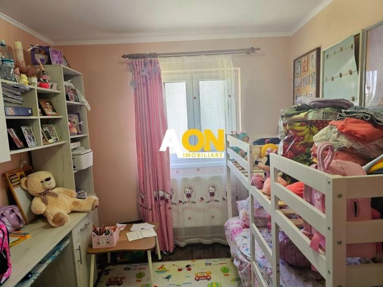 Apartament cu 2 dormitoare, etaj 3, mobilat, utilat, cu boxa, Ampoi 1 - 8