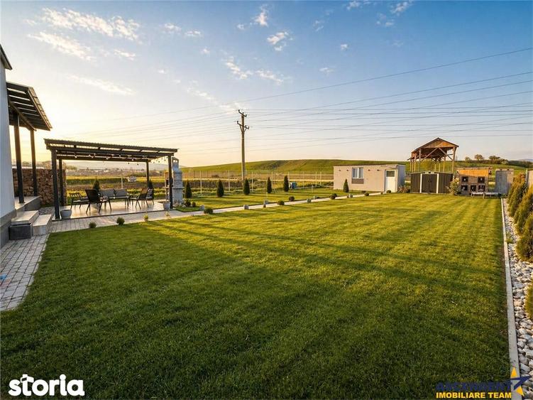 Resedinta rafinata&luminoasa, in cel mai nou cartier,aria Sepsi Arena: - 6