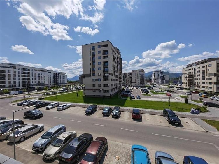 Inchiriem Apartament 3 Camere, Modern, Decomandat, Tractorul - 1