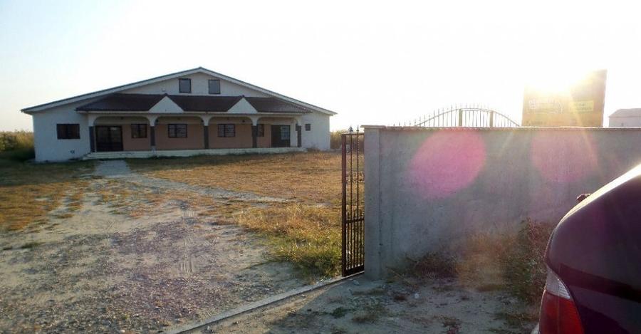 Spatiu Comercial (Botarlau drum Expres Focsani - Braila) - 1