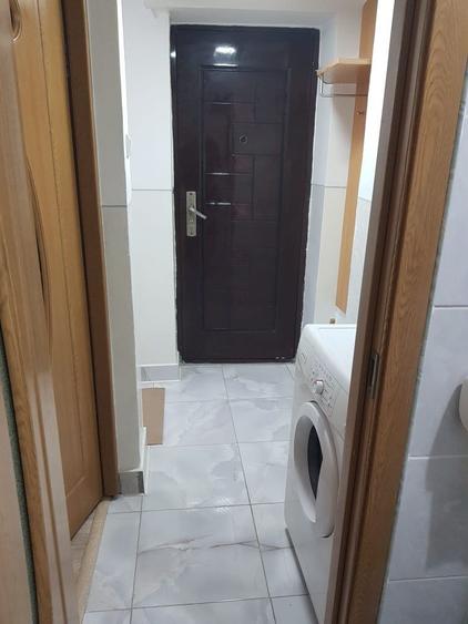 Inchiriez garsoniera - 6