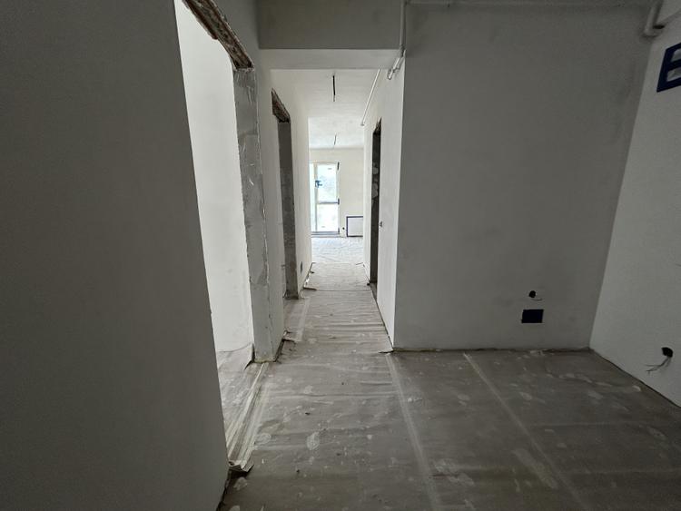 Apartament 3 camere, semidecomandat , finisat , zona Tineretului - 4