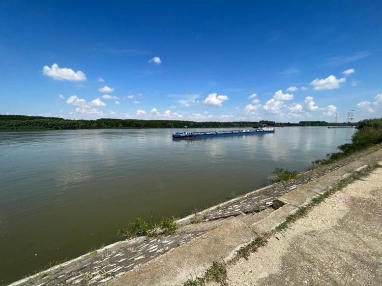 Proprietar, închiriez teren intravilan în Orașul Cernavodă, IN PORT - 5