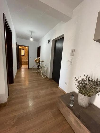 Apartament cu 3 camere curte comuna POD la 4 minute de magazinul Penny - 6