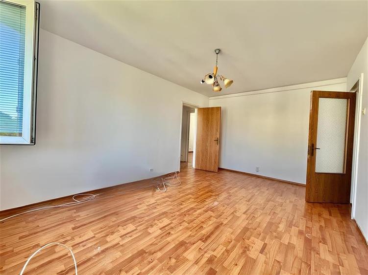 Apartament cu 3 Camere de Vanzare in zona Giurgiului - 1