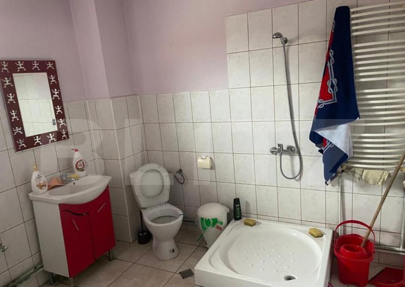 Spatiu comercial de inchiriat, 5 incaperi, 328 mp, zona-Spit - 8