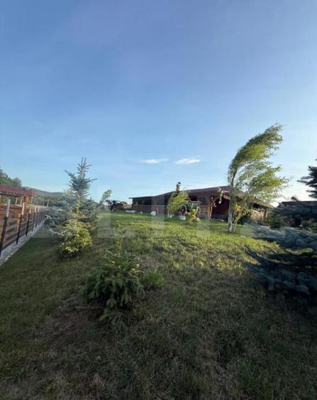 Cabana din lemn rotund, 2 camere, 140 mp, teren 2800 mp, Pal - 4