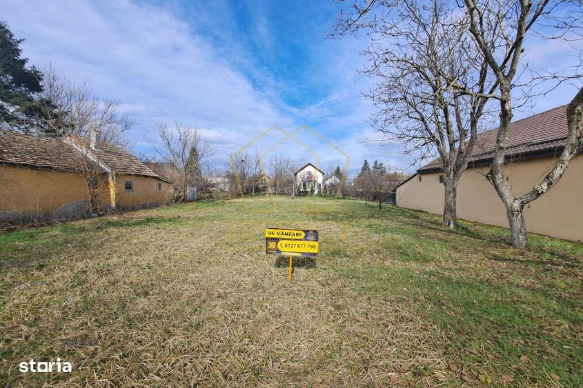 Teren imprejmuit pretabil pentru casa in vatra satului | Giarmata - 4