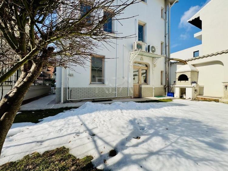 Vila 8 camere vis a vis de Piata Floreasca, garaj, curte proprie - 6
