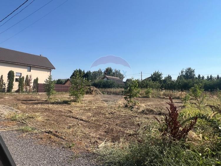 Teren intravilan de vanzare - Comuna Berceni, Strada Zanelor - 2