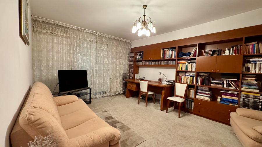 Vis avis cladire CEC, bloc 1980, unic, f. rar in piata - 8