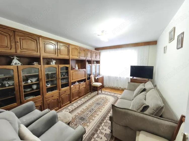 Apartament 3 camere+boxa, etaj intermediar, zona Hurmuzachi, Radauti - 2