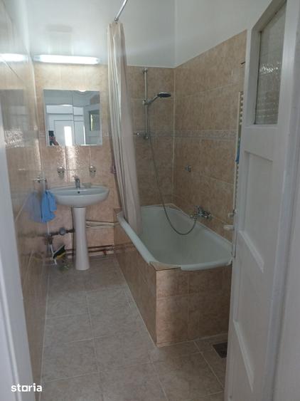 Ap. 2 camere, in casa cu gradina, Grigorescu, str. Sinaia - 8