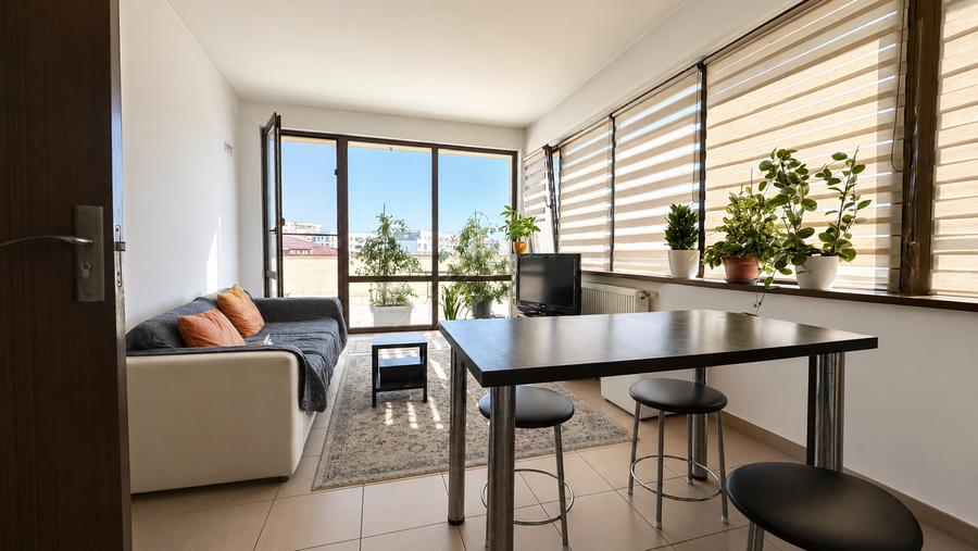 Apartament cu 3 camere în Metalurgiei