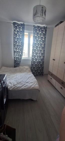 Vând apartament cu 3 camere,loc de parcare si boxă. - 2