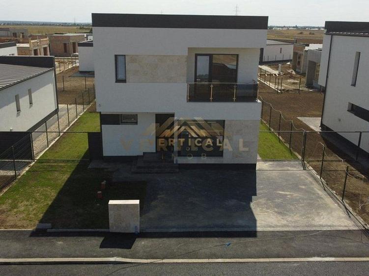 Casa 4 camere, cartier nou, Berceni - Vidra - 1