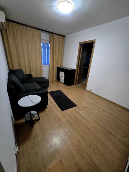 Inchiriez Apartament cu 3 camere -Piata Ciresica - 5