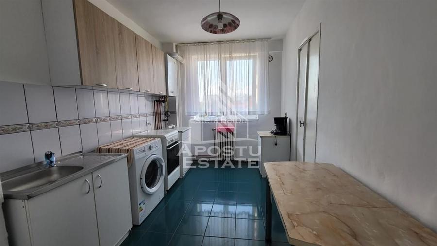 Apartament cu 3 camere semidecomandat în Ultracentral Apartament cu 3 camere semidecomandat în Ultracentral