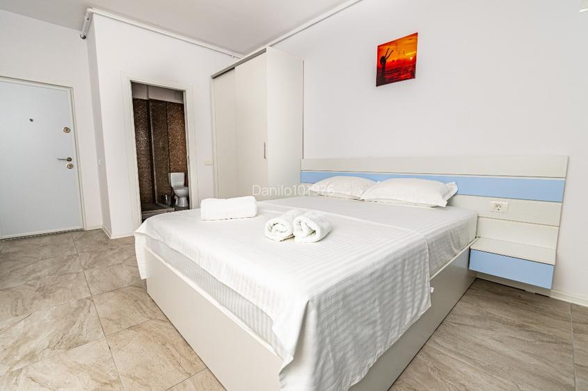 Vand apartament cu doua camere Vand apartament cu doua camere