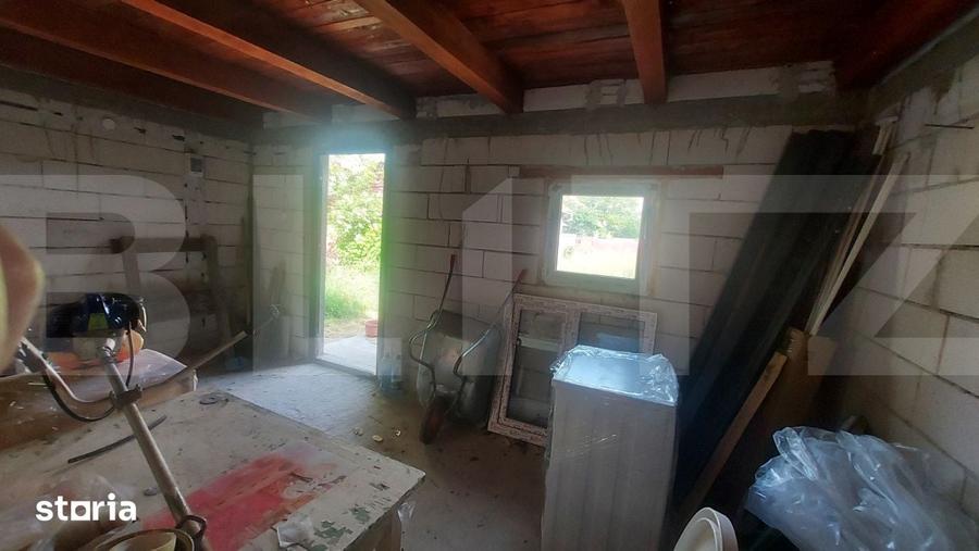 Casă cu 2 camere cu Teren 1760 Mp în Ozun