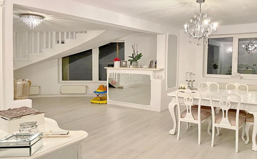 Proprietate compusa din 2 case - 3