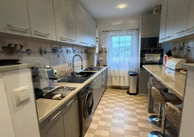 Apartament 3 camere, 64 mp, zona Teilor - 9