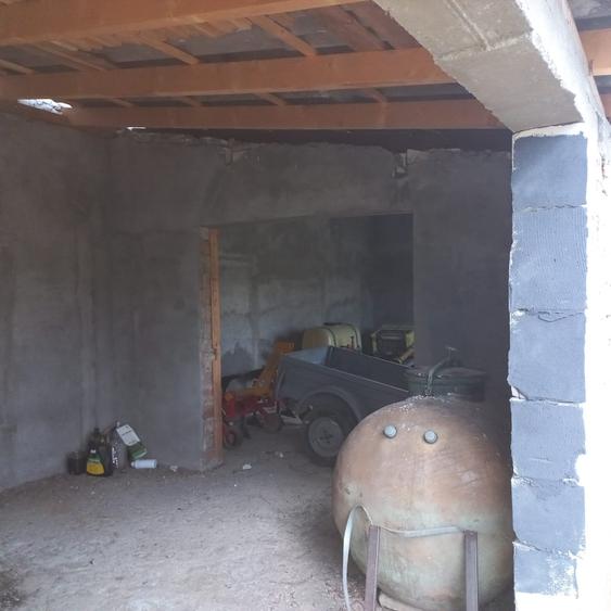 Vand casa cu 6 cam .+ depozite in  com.Acatari. - 4