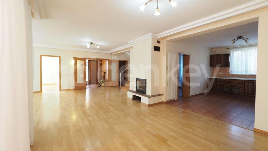 Vilă cu 5 camere | 2 garaje | 350mp gradina - 4