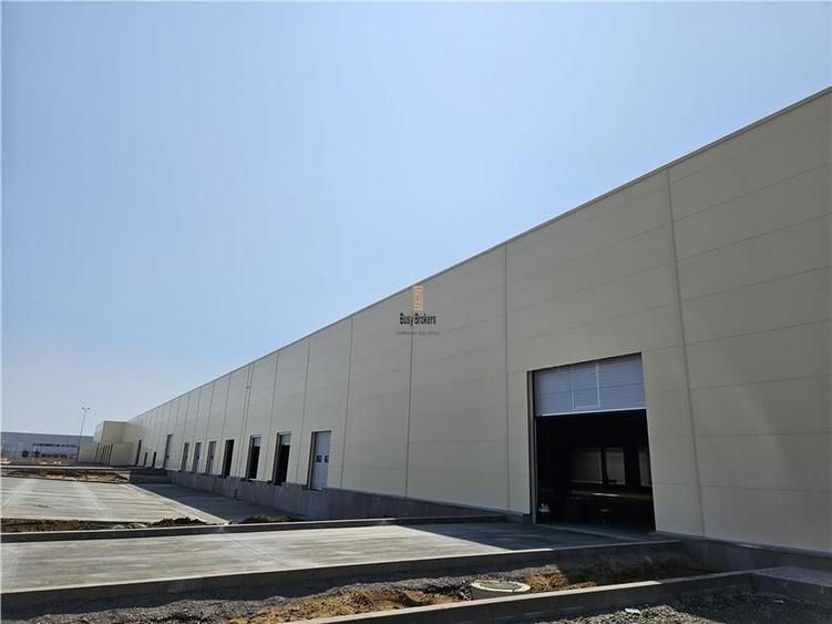 Spatii Industriale - 9000 mp - Productie - Depozitare - Distributie - 8