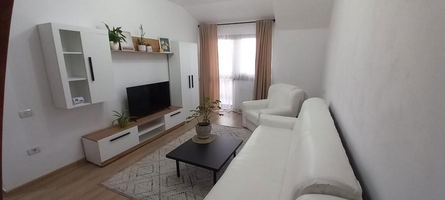Apartament de inchiriat, 2 camere Sanpetru - 1